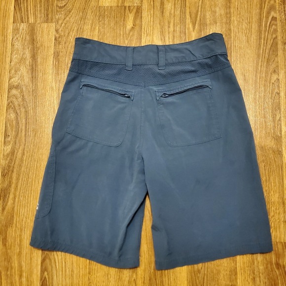 HUK Fishing Shorts Men Small‎ Blue Cargo Zip Pocket Outdoors Performance - Picture 2 of 7